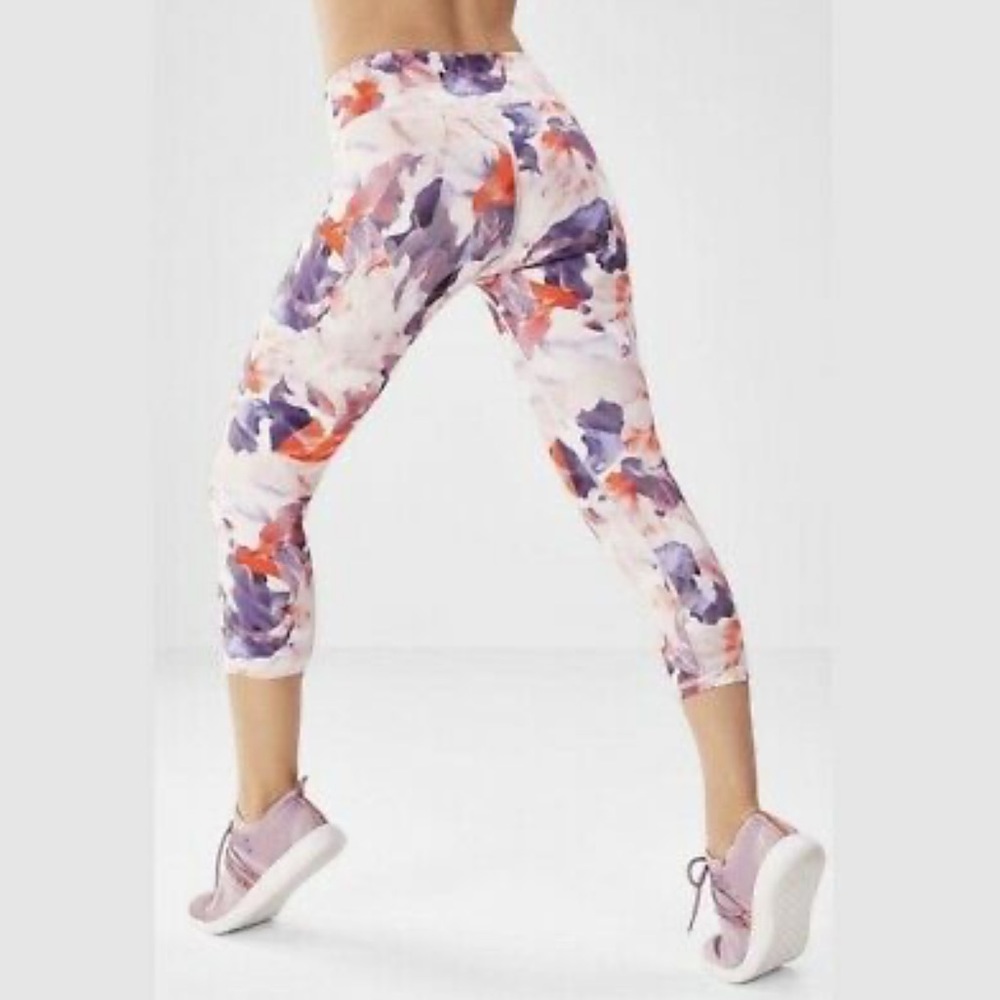 Fabletics Powerhold Define Capri Legging Size S - image 2